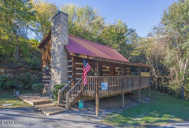 428 Hideaway Ridge Cir, Sevierville, TN 37862