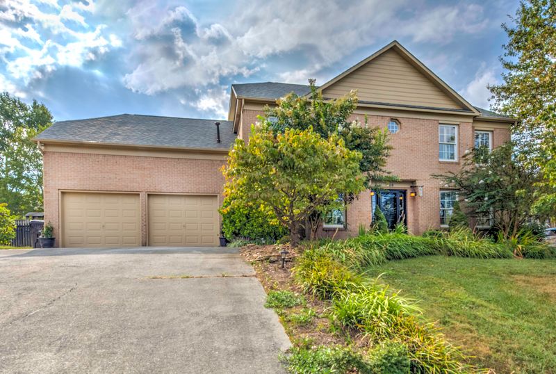 428 Sundown Rd, Knoxville, TN 37934