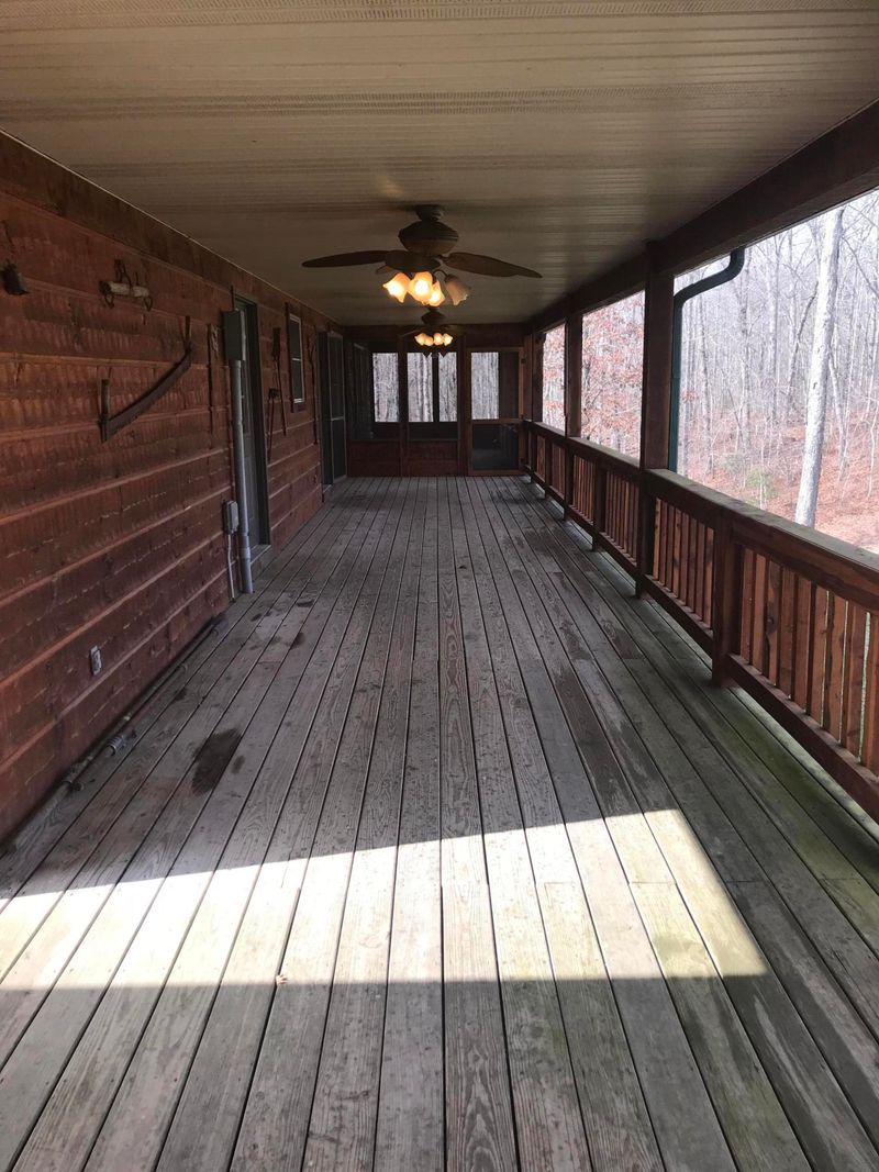 428 Walker Hollow Rd, Monterey, TN 38574
