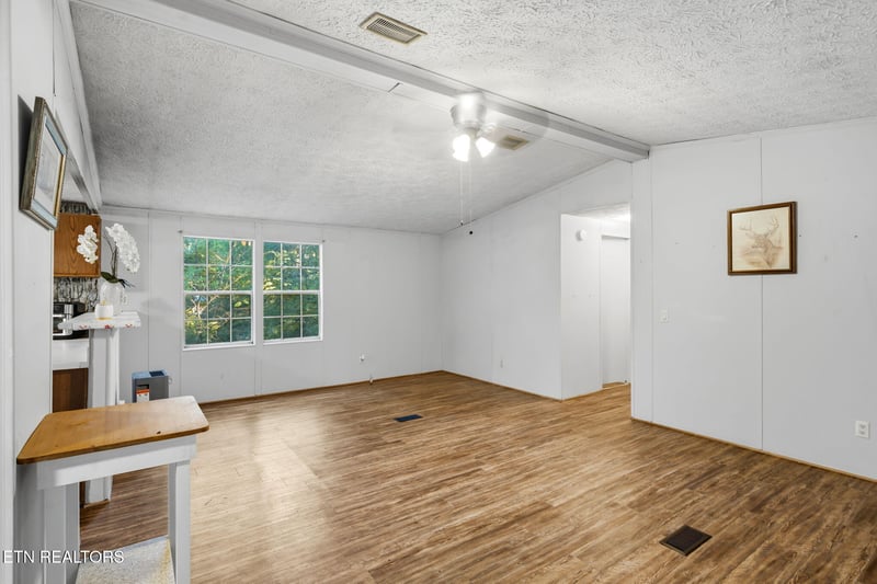 429 Allen Rd, Sevierville, TN 37876