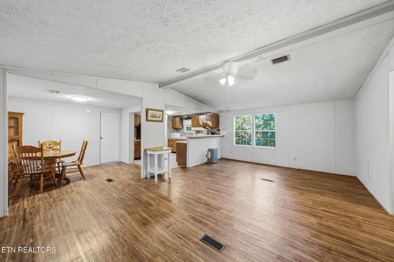 429 Allen Rd, Sevierville, TN 37876