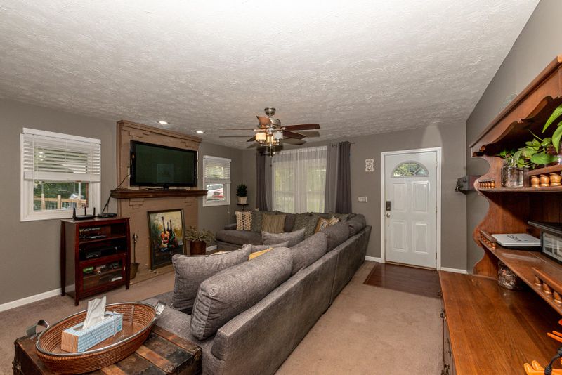 429 Eagleton Rd, Maryville, TN 37804