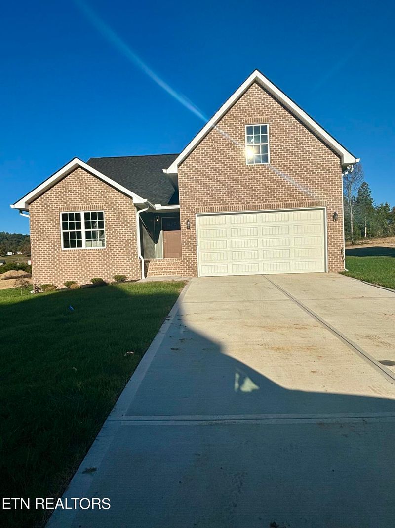 429 Eastland Park Dr, Blaine, TN 37709
