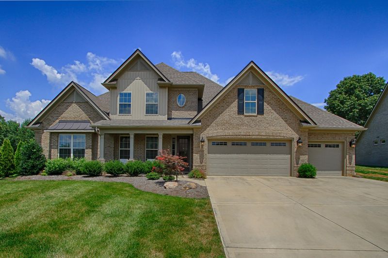 429 Eisenhower St, Knoxville, TN 37934