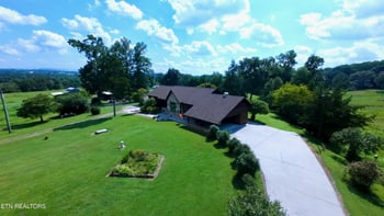 429 Henry Ln, Greenback, TN 37742