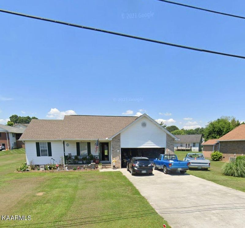 429 New Center Rd, Sevierville, TN 37876