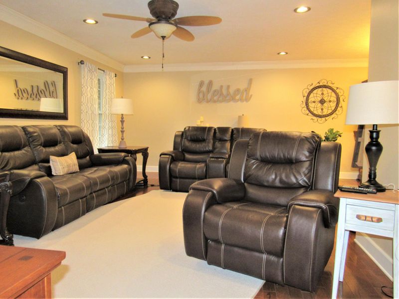 429 Warrior Dr, Harriman, TN 37748