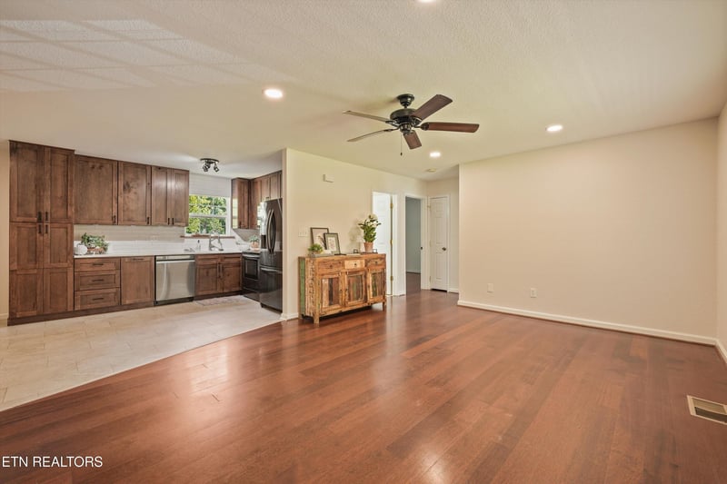 429 Woodlawn Pike, Knoxville, TN 37920