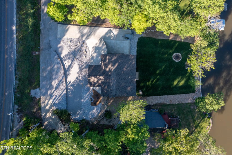 4290 River Rd, Ten Mile, TN 37880
