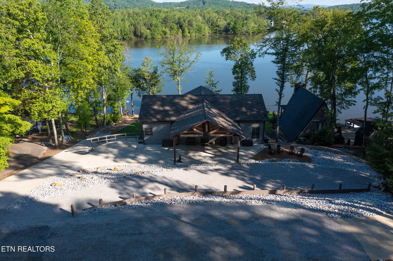 4290 River Rd, Ten Mile, TN 37880