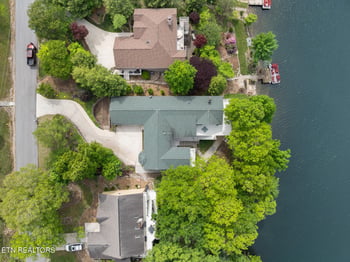 43 Markham Ter, Crossville, TN 38558