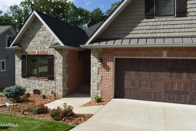 43 Oak Leaf Cir, Fairfield Glade, TN 38558