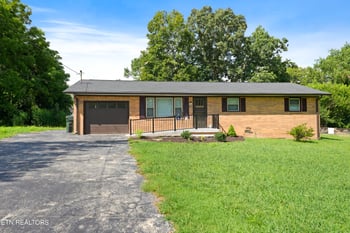 43 Sharon Dr, Crossville, TN 38555