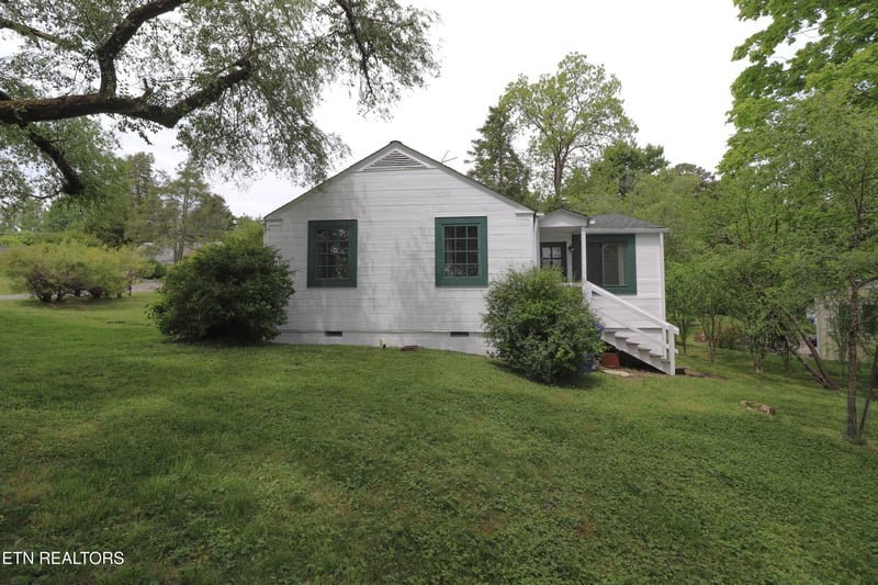 43 W Circle Rd, Norris, TN 37828