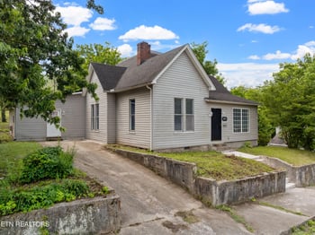 430 Cumberland Ave, Jellico, TN 37762