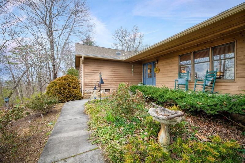 430 Deer Run Dr, Maryville, TN 37803