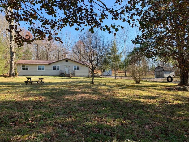 430 Fred Braddock Rd, Crab Orchard, TN 37723