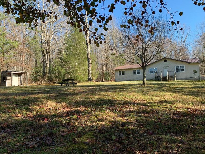 430 Fred Braddock Rd, Crab Orchard, TN 37723