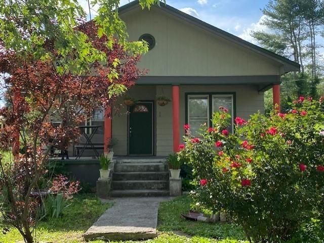430 Illinois Ave, Etowah, TN 37331