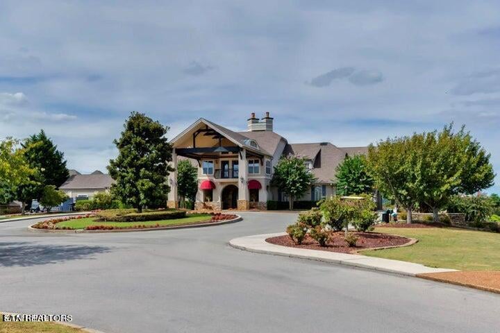 430 Marsh Hawk Dr, Vonore, TN 37885