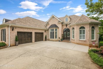 430 Oak Chase Blvd, Lenoir City, TN 37772