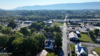 430 Ohio Ave, Etowah, TN 37331