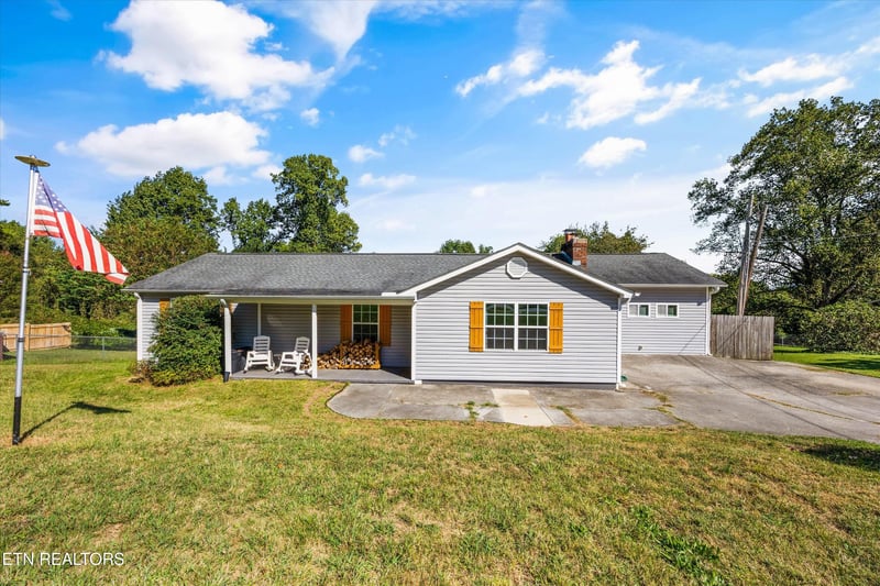 4300 Browder Hollow Rd, Lenoir City, TN 37771
