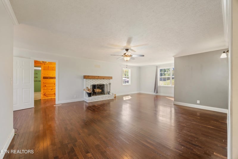4300 Browder Hollow Rd, Lenoir City, TN 37771