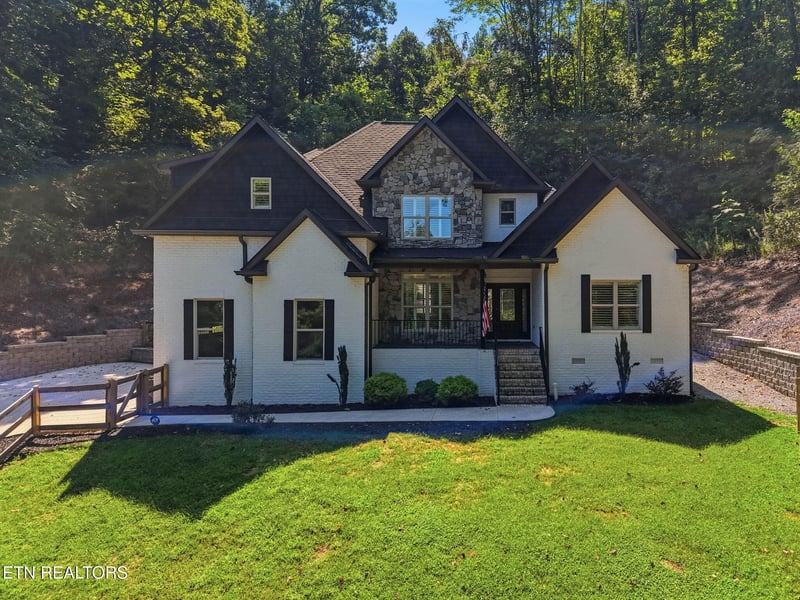 4301 Falcon Ridge Way, Knoxville, TN 37921