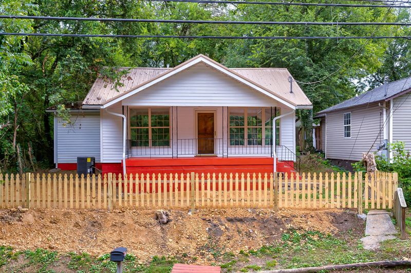 4302 Edington Rd, Knoxville, TN 37920