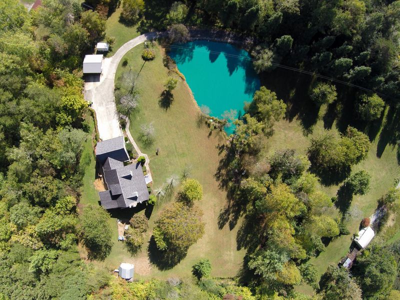 4303 Gamble Ln, Walland, TN 37886