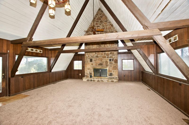 4305 Craigs Chapel Rd, Greenback, TN 37742