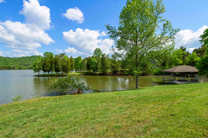 4305 Guinn Rd, Knoxville, TN 37931