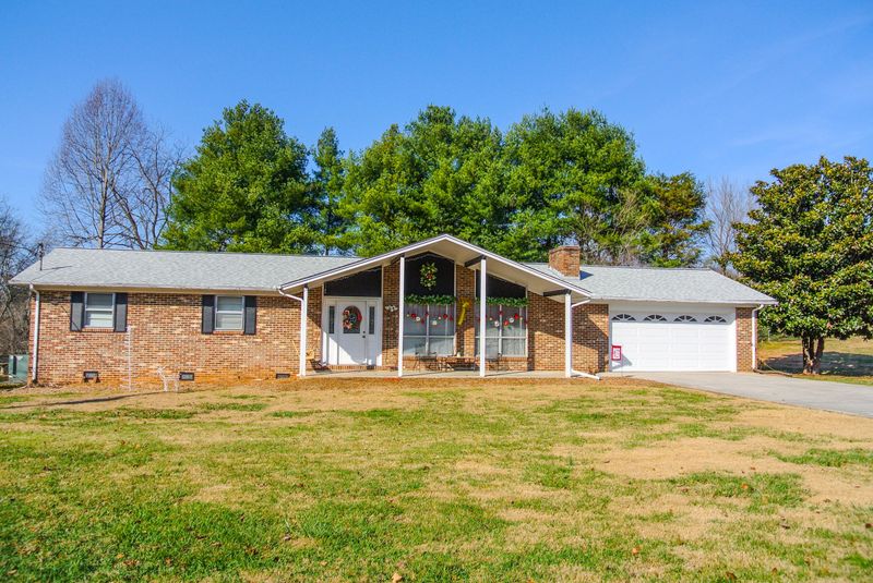 4305 Samuel Ln, Knoxville, TN 37938