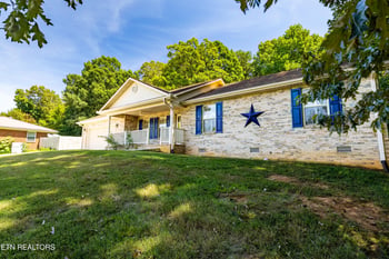 4306 Nolan Dr, Maryville, TN 37801