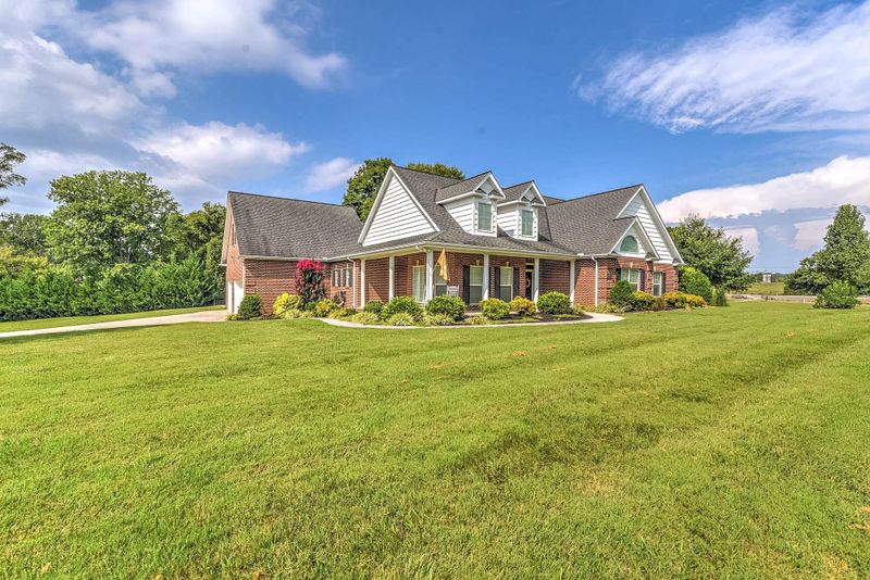 4309 Harris Rd, Knoxville, TN 37918