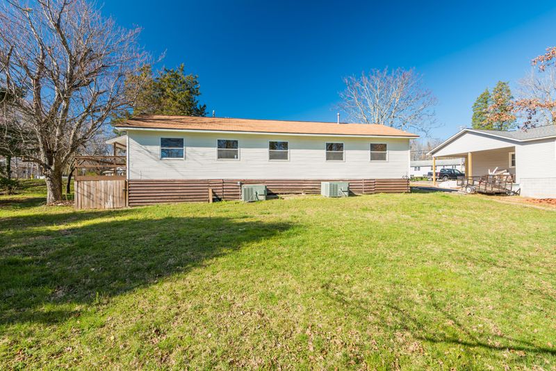 431-433 W Outer Dr, Oak Ridge, TN 37830