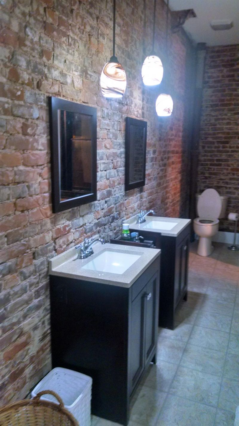 431 N Roane St, Harriman, TN 37748