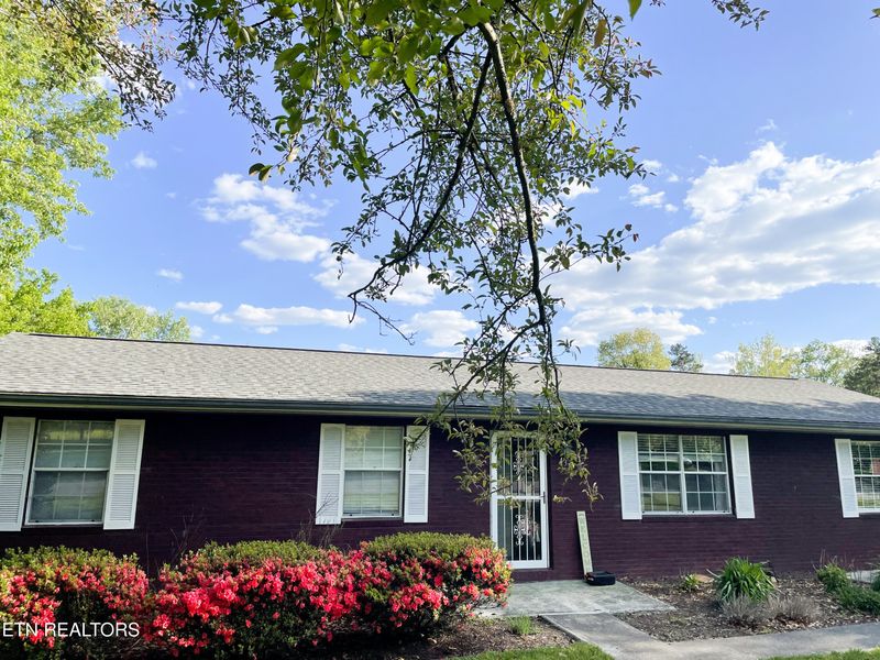 431 Old Edgemoor Ln, Powell, TN 37849