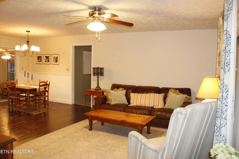 431 Old Edgemoor Ln, Powell, TN 37849
