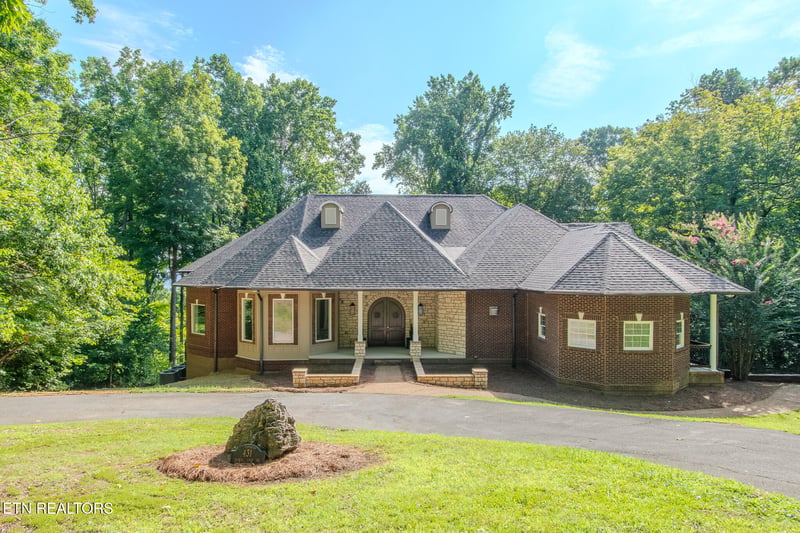 431 Thomas Loop Rd, Sevierville, TN 37876