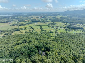 431 Thomas Loop Rd, Sevierville, TN 37876