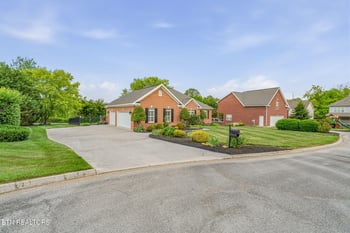 4311 Kate Brook Ln, Knoxville, TN 37921