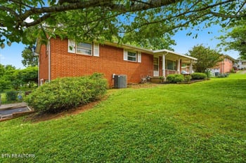 4312 Comet Ln, Knoxville, TN 37914