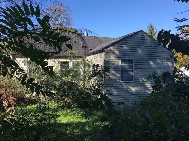 4312 Hayes Rd, Knoxville, TN 37912