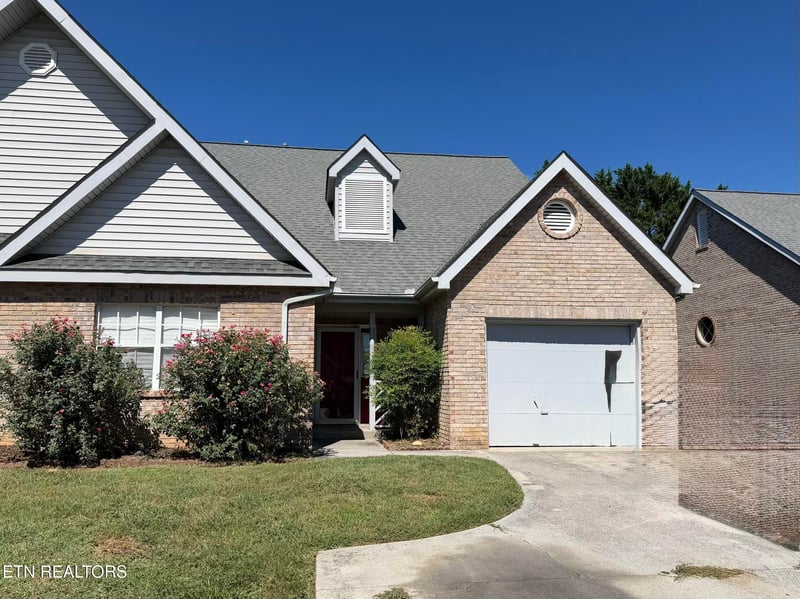 4313 Mannington Dr, Knoxville, TN 37917
