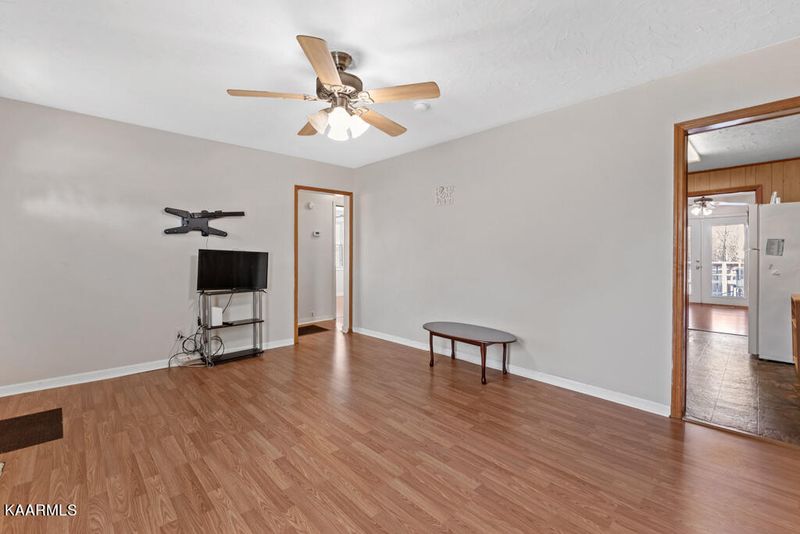 4314 Hayes Rd, Knoxville, TN 37912
