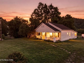 4317 Fulton Rd, Corryton, TN 37721