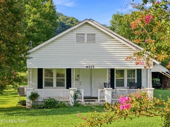 4317 Fulton Rd, Corryton, TN 37721