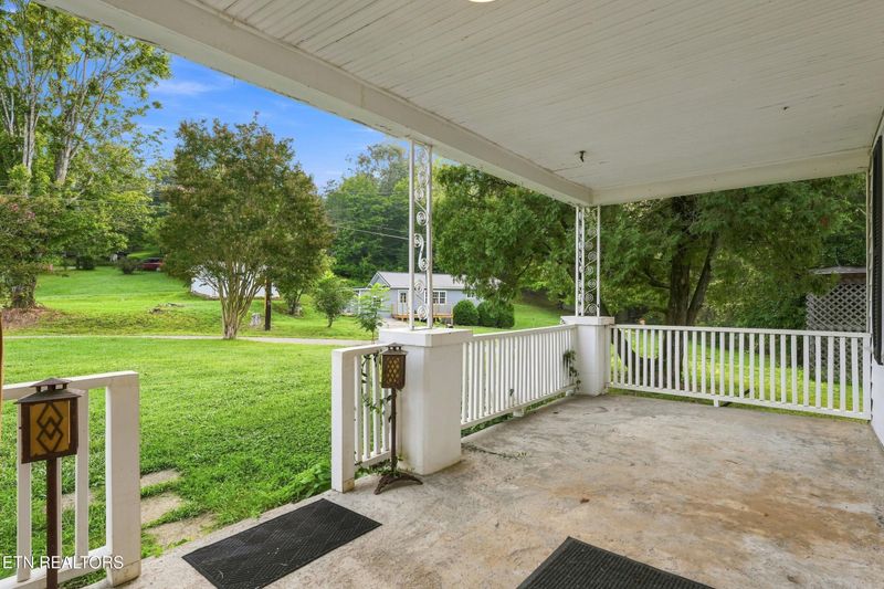 4317 Fulton Rd, Corryton, TN 37721